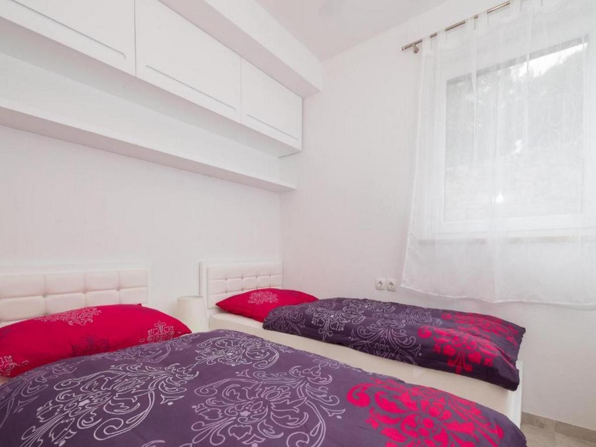 La Perla Apartments Сутіван Екстер'єр фото