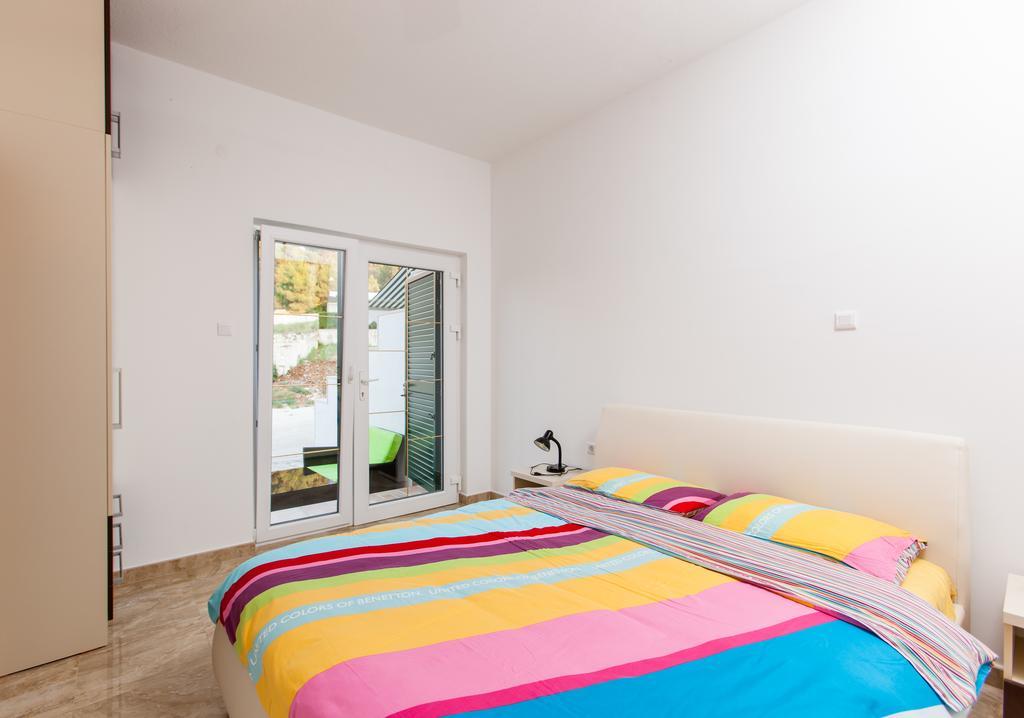 La Perla Apartments Сутіван Номер фото