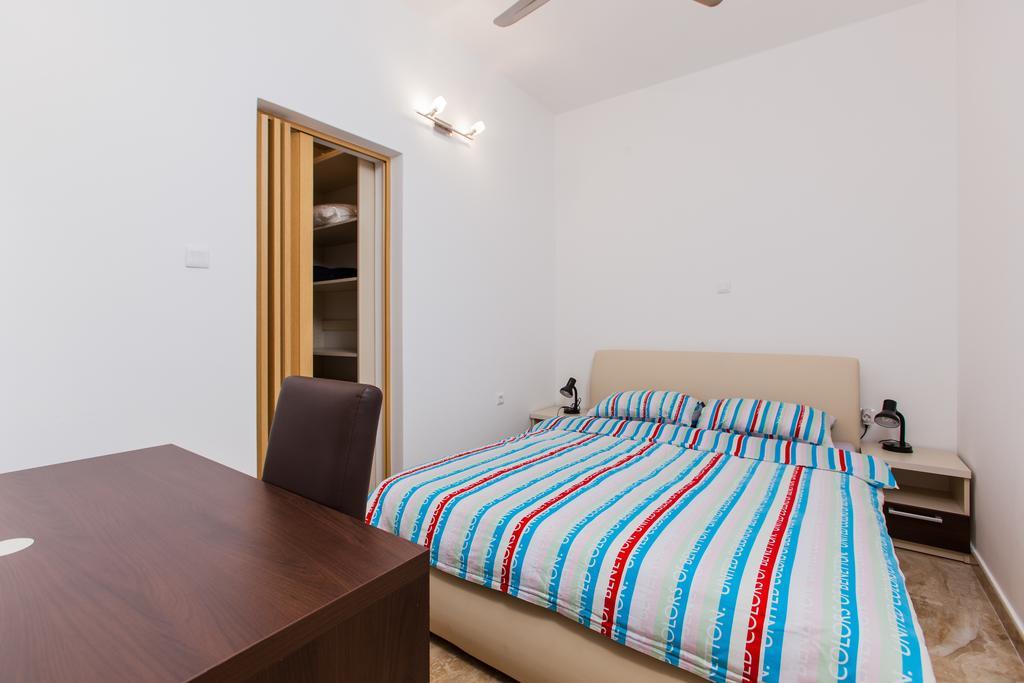 La Perla Apartments Сутіван Екстер'єр фото